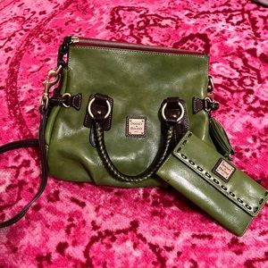 Dooney & Bourke Crossbody Purse & Wallet
